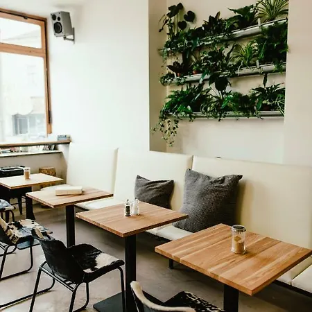 Хостел Wake Up Wellness By Goodnite Cz *